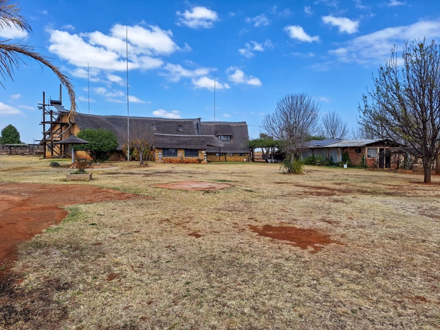 4 Bedroom Property for Sale in Potchefstroom Rural North West